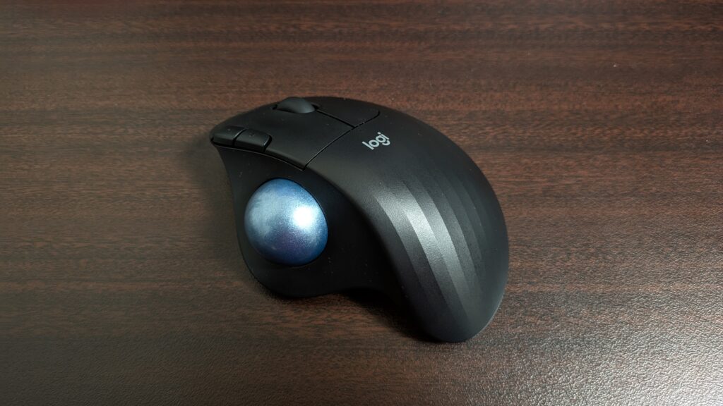 今回使用するLogicool ERGO M575